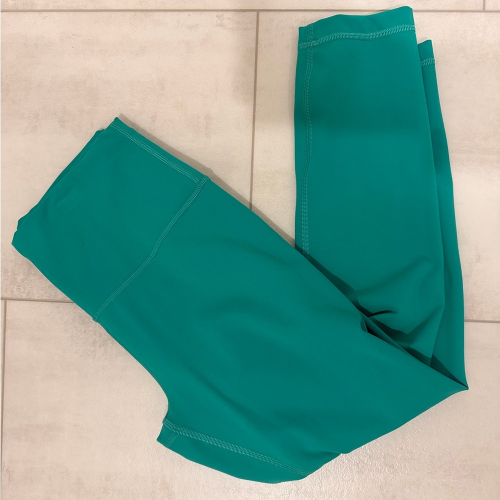 lululemon Wunder Train High-Rise Crop Leggings 23”